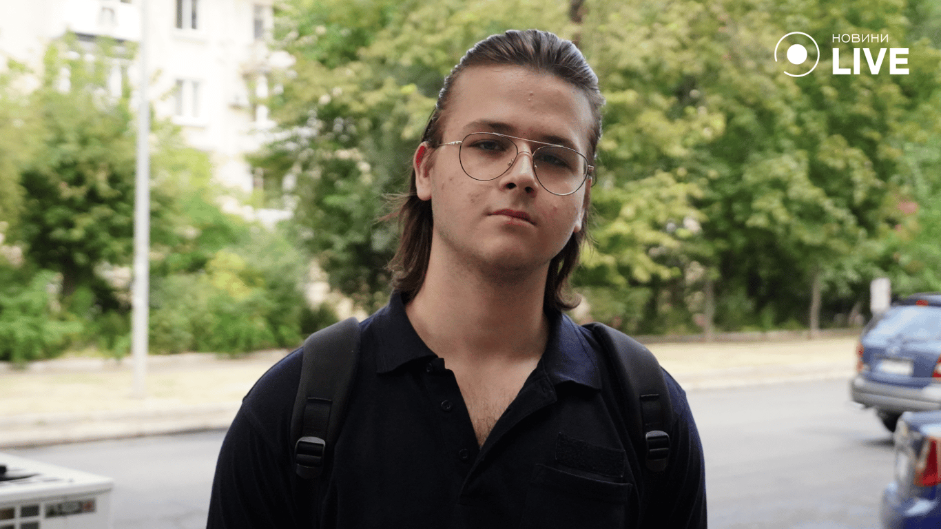 Даніель не читає новини. Фото: Новини.LIVE