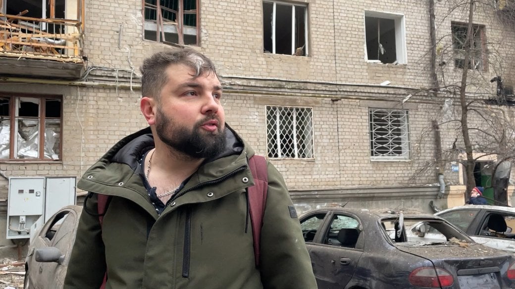 Харьковчанин Александр Сухов искал своего кота Лаки после взрыва