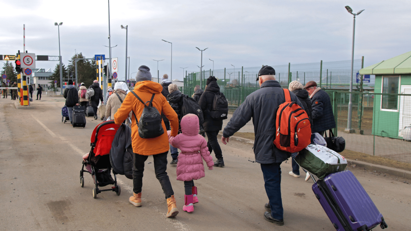 Сколько средств выделила Польша украинским беженцам с начала войны