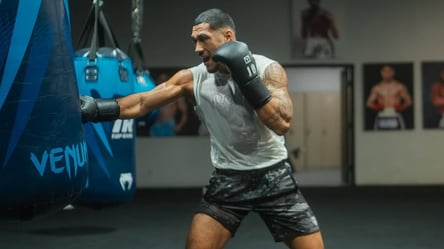 Еще один чемпион заявил о претензиях на пояса Усика - 285x160