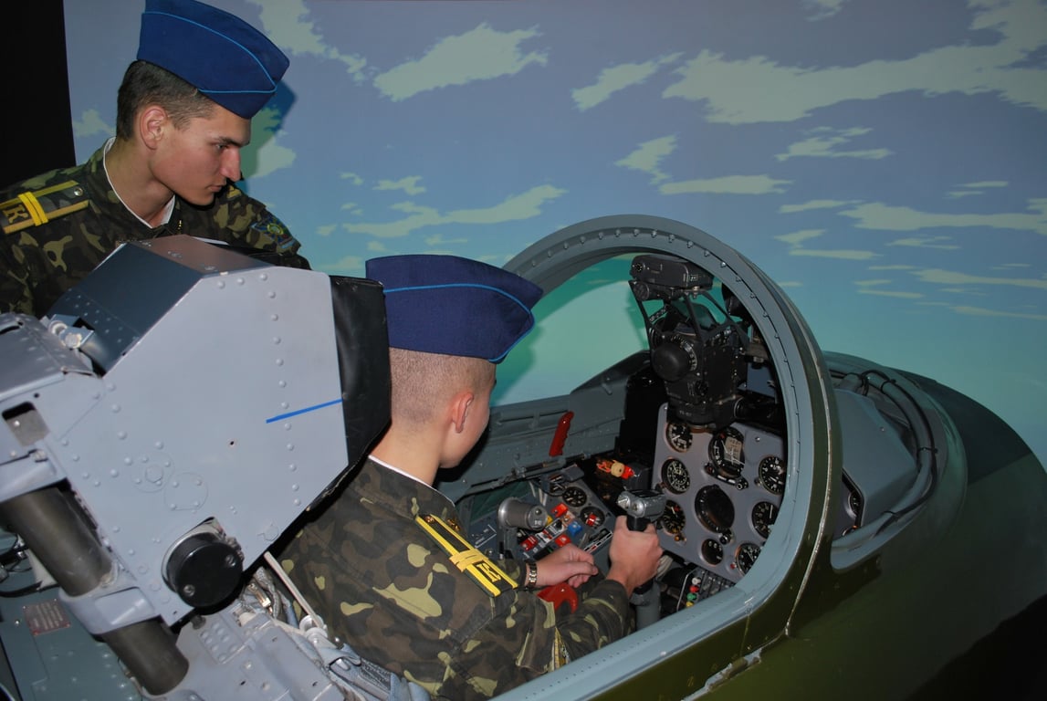 Максим Устименко пілот