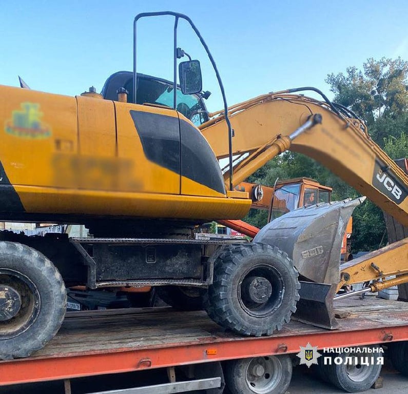 В Киеве неизвестные снесли здание