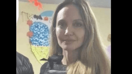 Джоли получила особый подарок от главы Херсонской МВА - 285x160