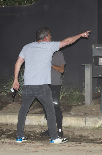 Бен Аффлек на тлі чуток про розлучення із Джей Ло зчепився з папараці - фото 2