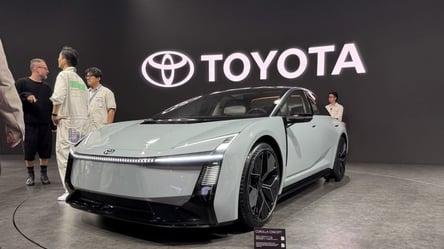 Яких радикальних змін зазнала нова Toyota Corolla - 285x160