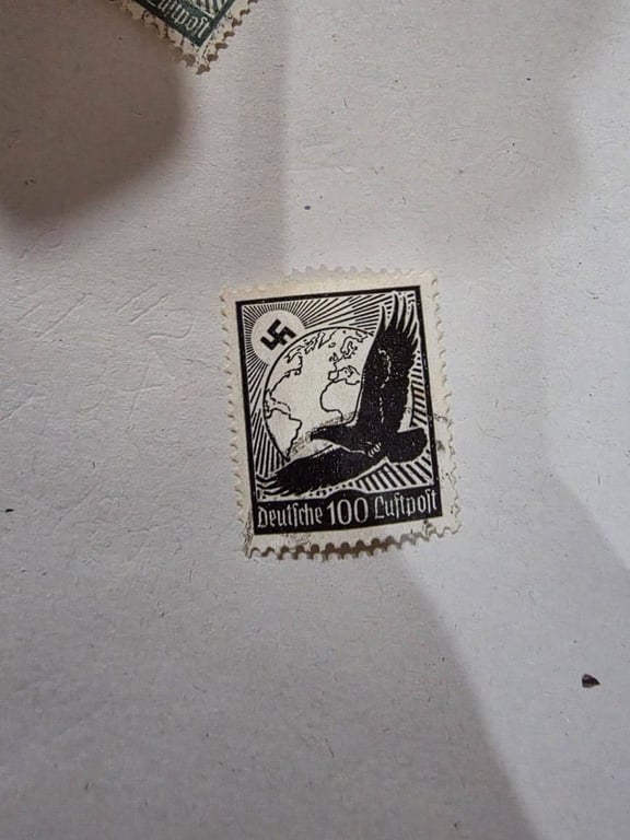Марка із нацистською символікою, яку хотіли ввезти в Україну