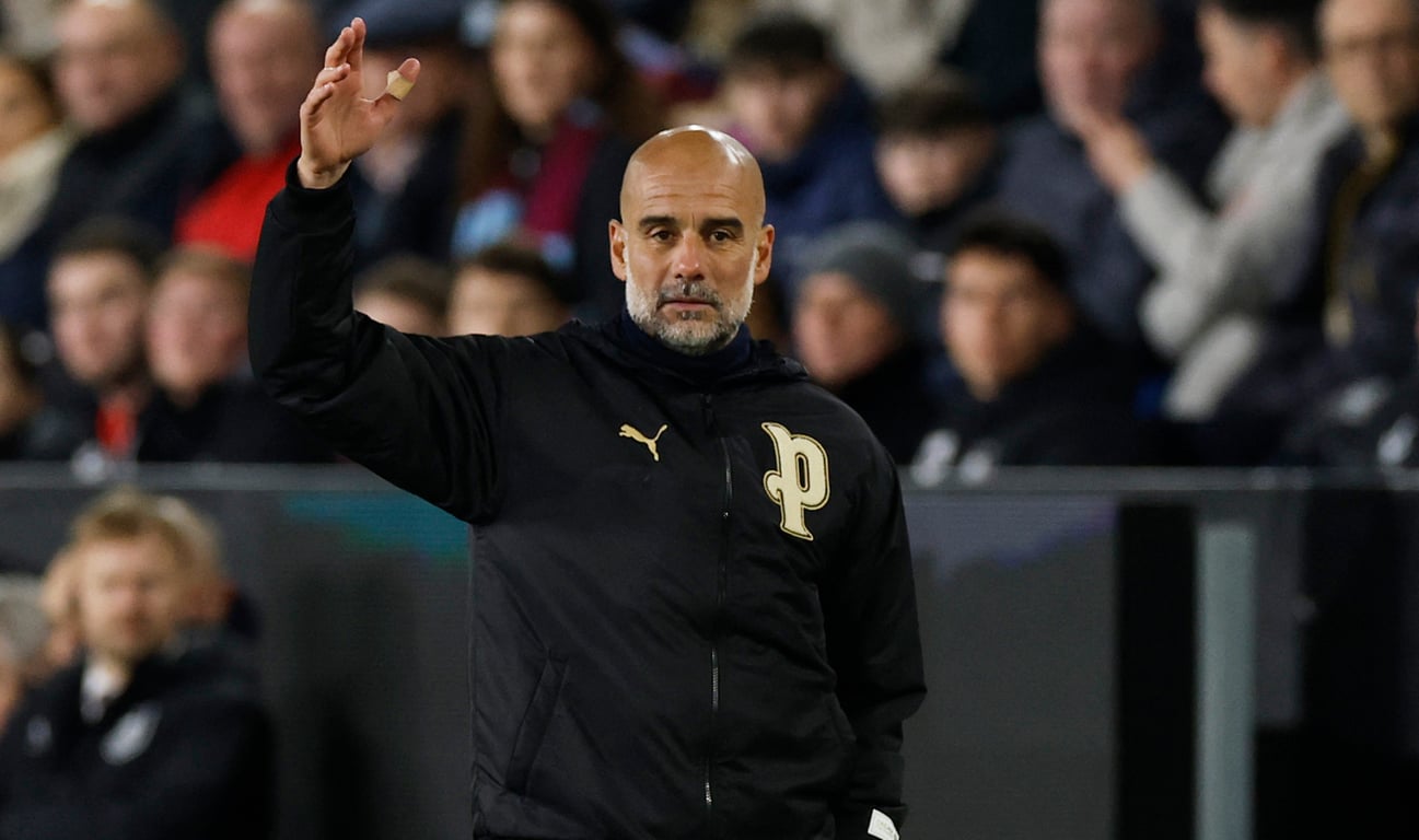 Хосеп Гвардиола во время матча Бернли и Манчестер Сити в АПЛ 22 апреля 2026 года