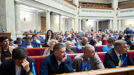 Рада проведе термінове засідання, щоб розблокувати фінансування ЗСУ - 304x171