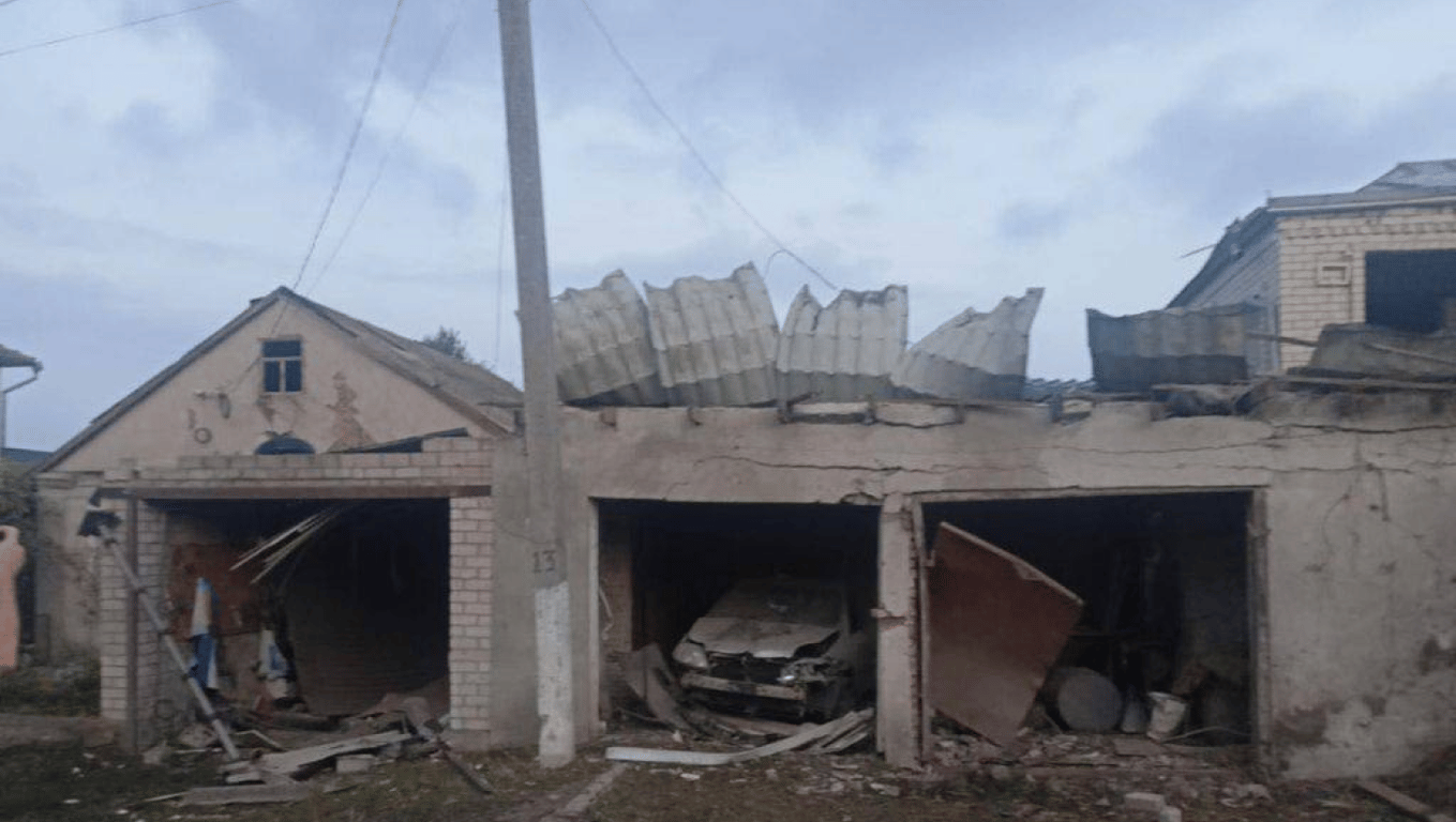 Ночная атака на Одессу — опубликованы фото разрушений - фото 1