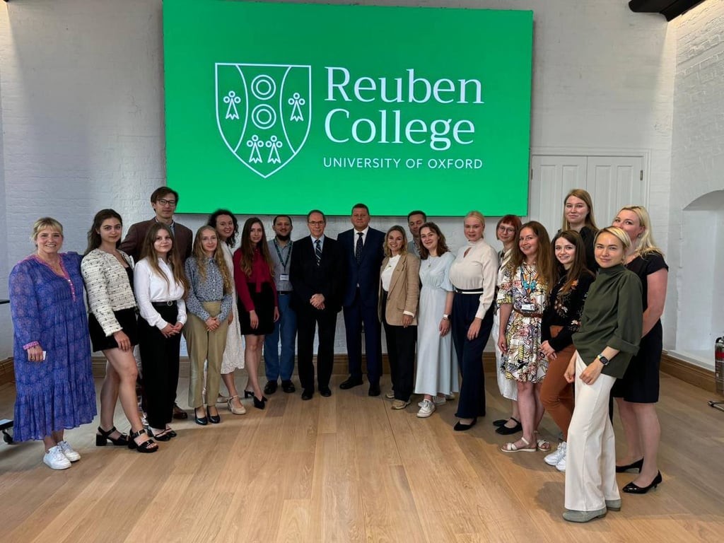 Залужний відвідав Оксфорд