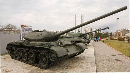 "Діди воювали". Застаріла зброя, яку використовує армія РФ в Україні - 285x160