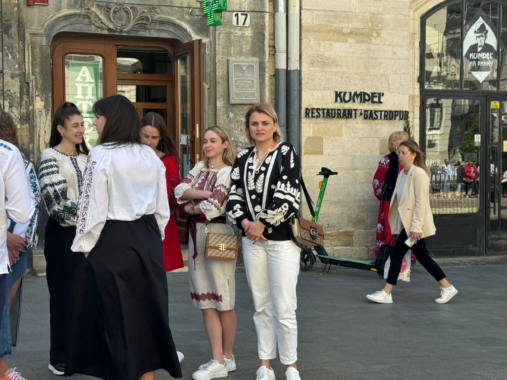 День вишиванки у Львові — фоторепортаж - фото 2