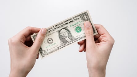 Ці долари найскладніше обміняти в Україні — що робити з проблемною валютою - 290x160