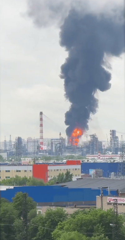 Москва горит НПЗ