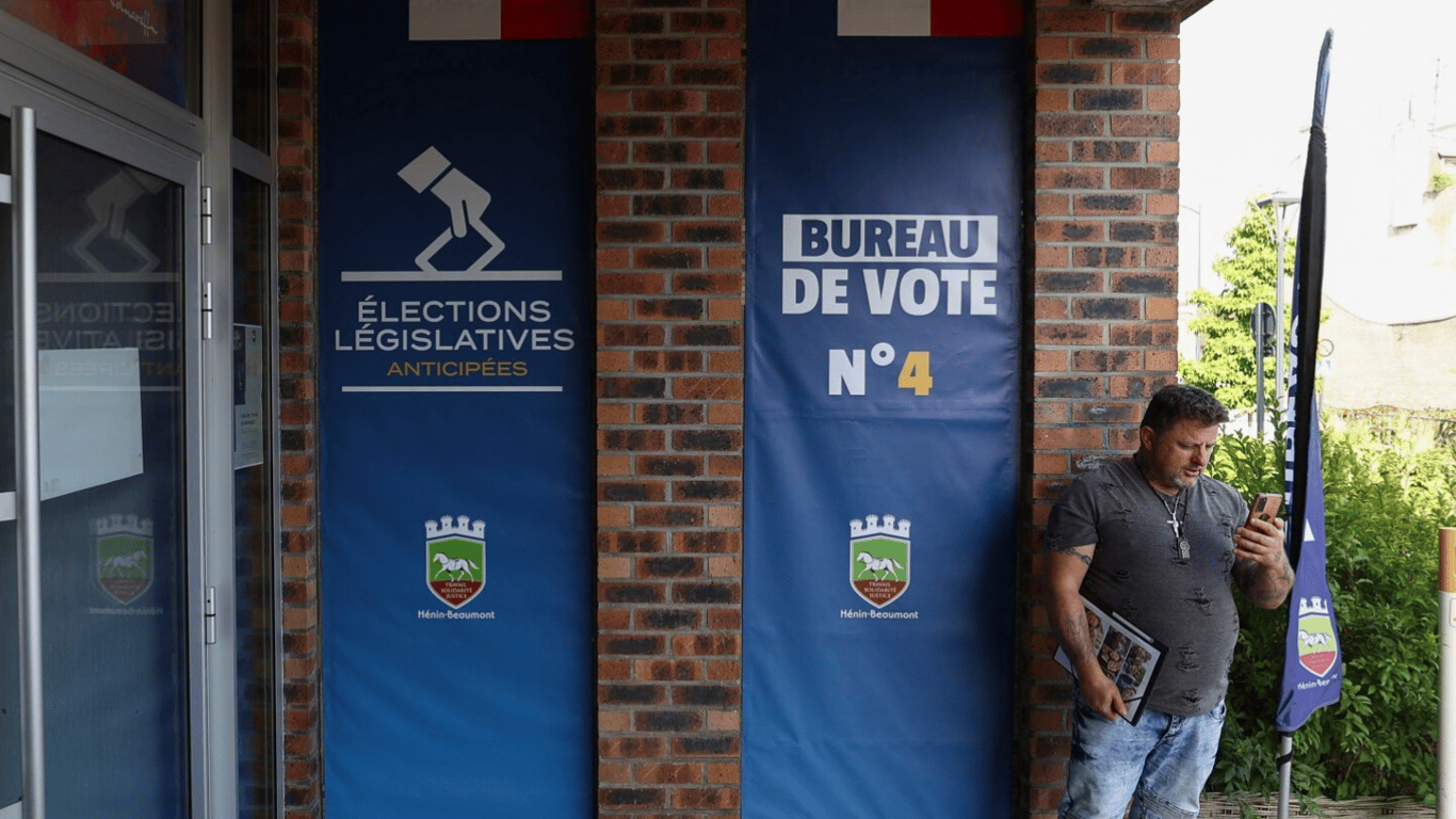 Досрочные парламентские выборы во Франции — кто может победить