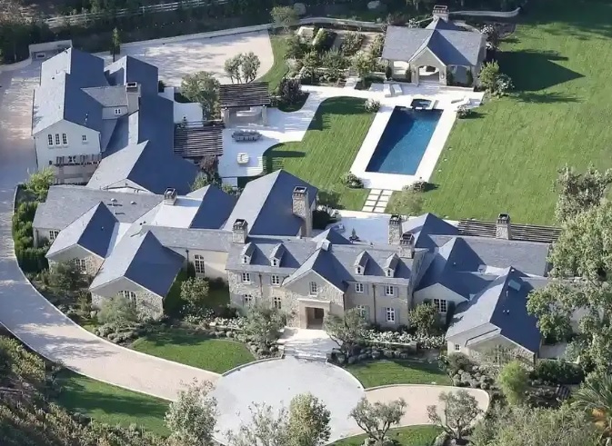 Роскошь без границ — кто из мировых звезд живет в люксе (фото) - фото 2