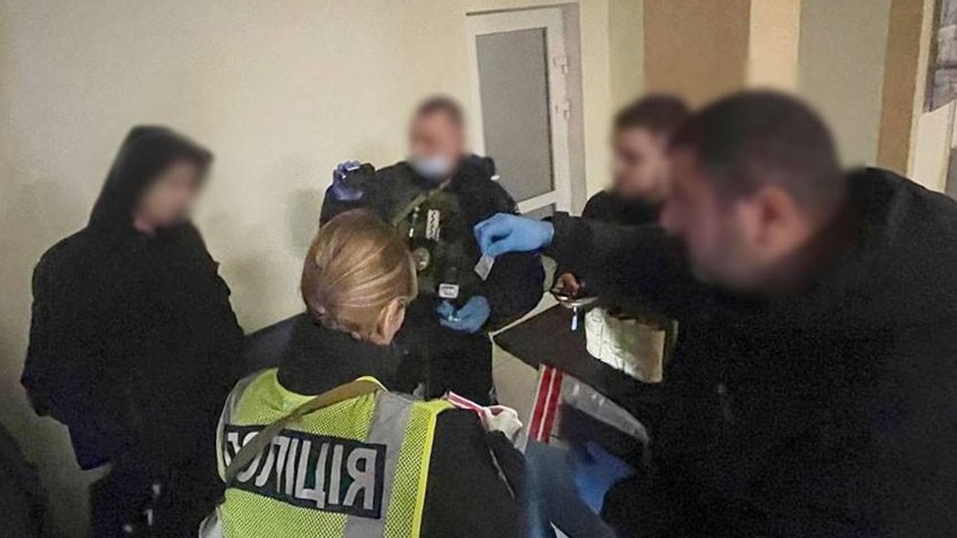 В Киеве задержали наркоторговца за сбыт психотропных веществ
