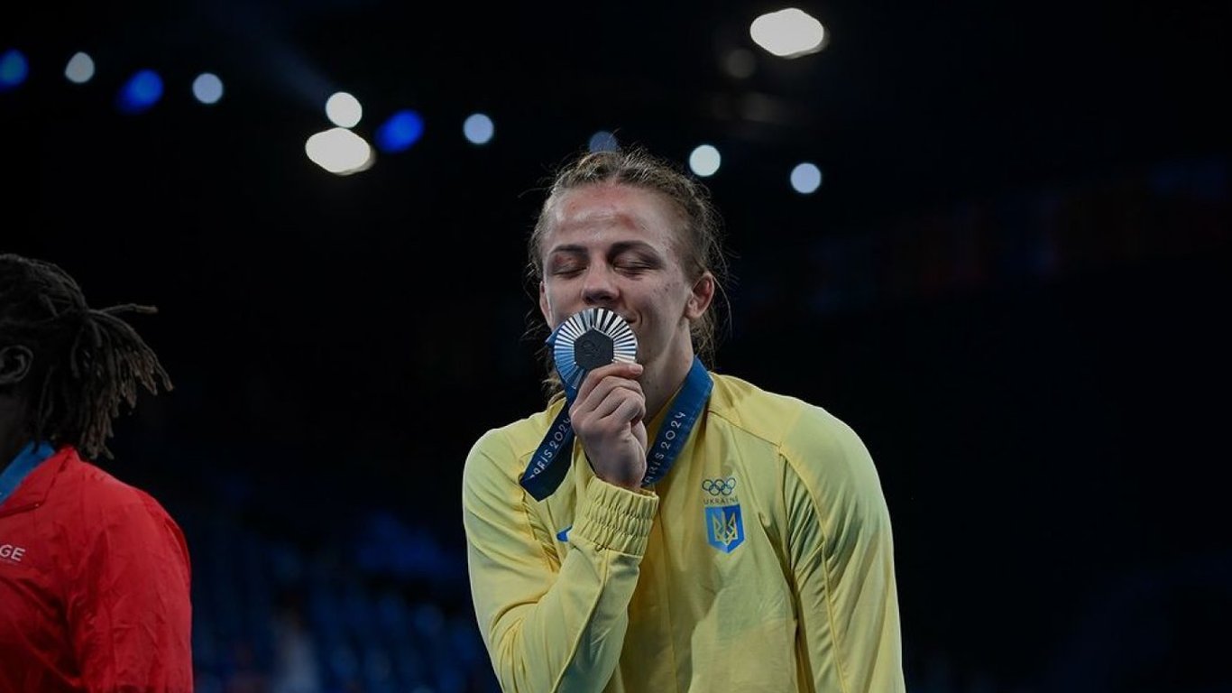 Коляденко зворушливо звернулася до тренера після повернення з Олімпіади-2024