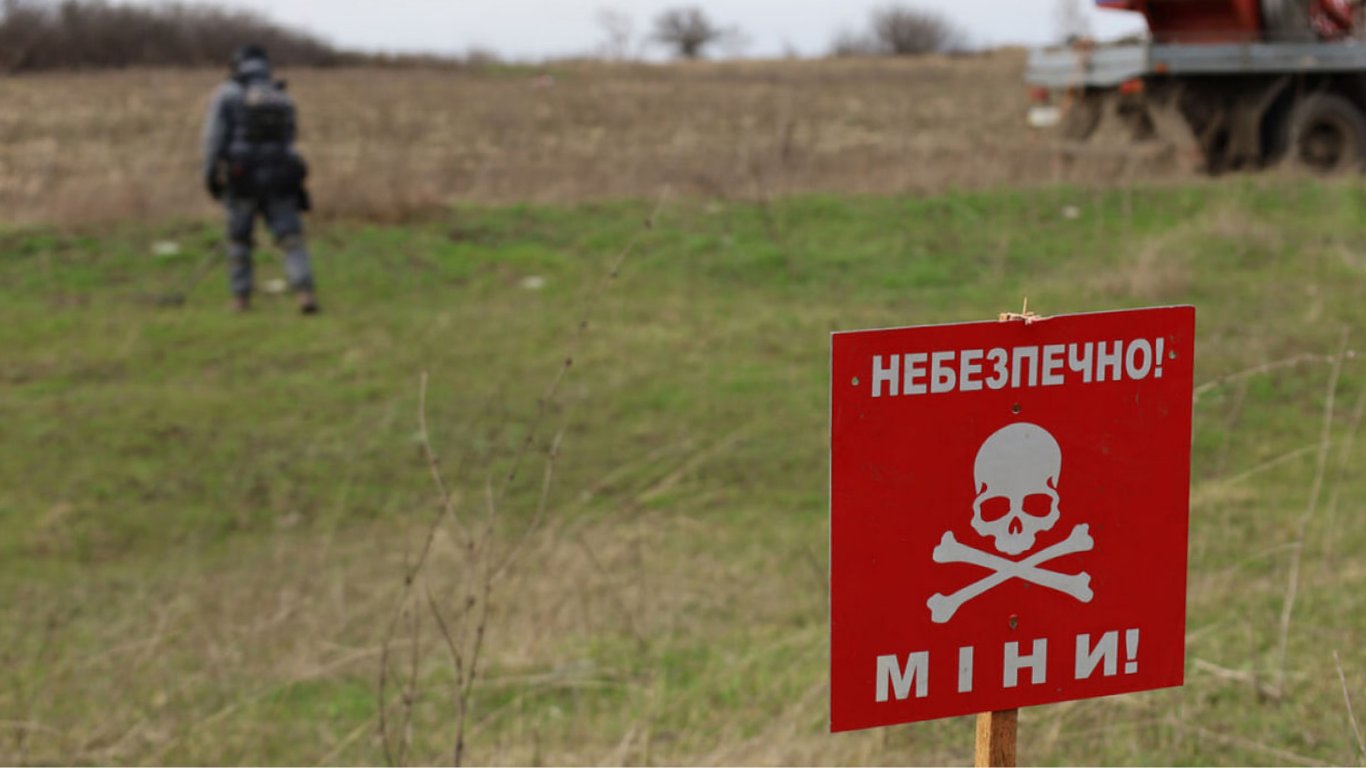 В Херсонской области 38-летний сапер подорвался на российской взрывчатке