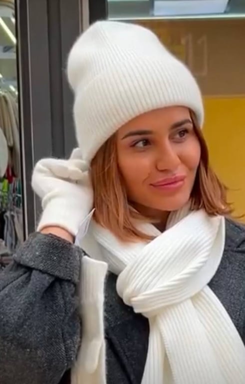 Під шапку варто обирати рукавички з шарфом того ж кольору