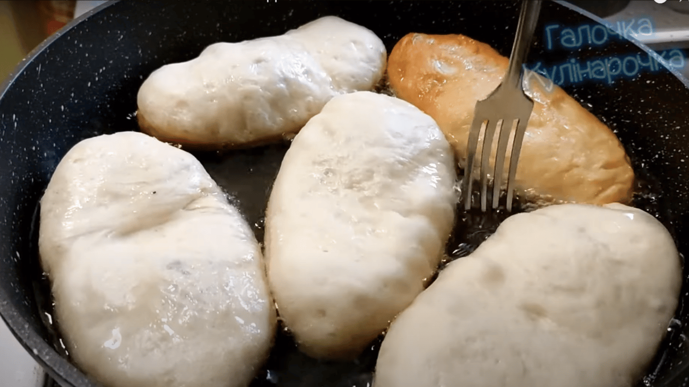 пиріжки з капустою до Петрового посту, на смак як у дитинстві