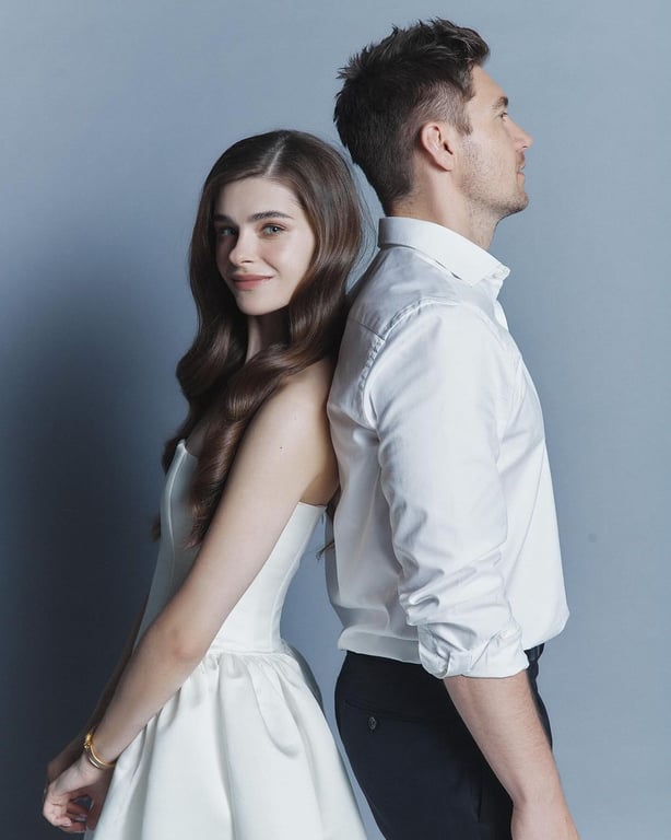 Володимир Остапчук показався в обіймах молодої дружини та привітав її з днем народження - фото 3