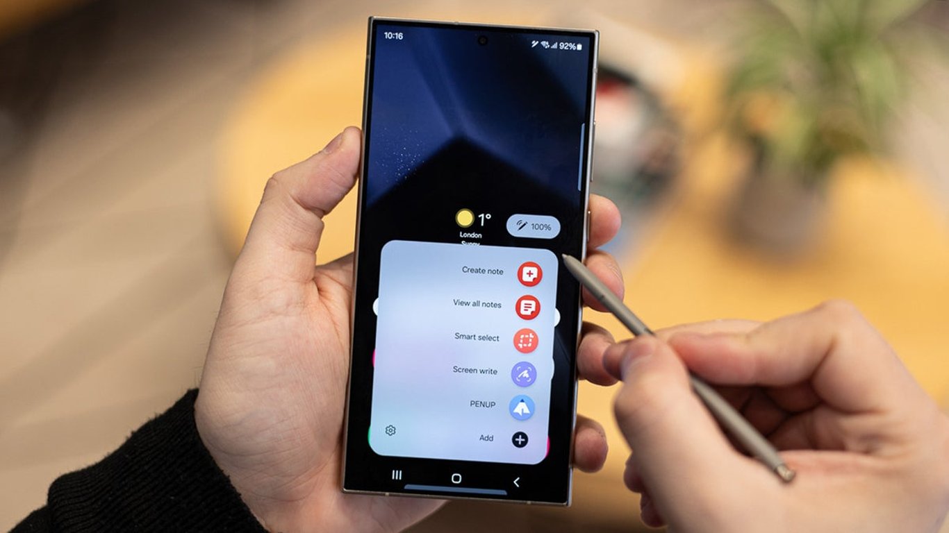 Samsung Galaxy S24 Ultra: благодаря ИИ смартфон способен переводить вживую 13 языков