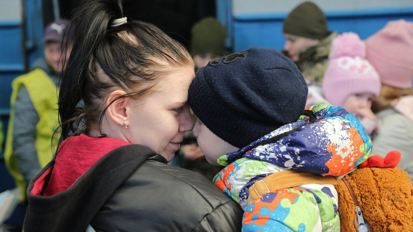 В Харьковской области с опасной территории эвакуировали многодетную семью