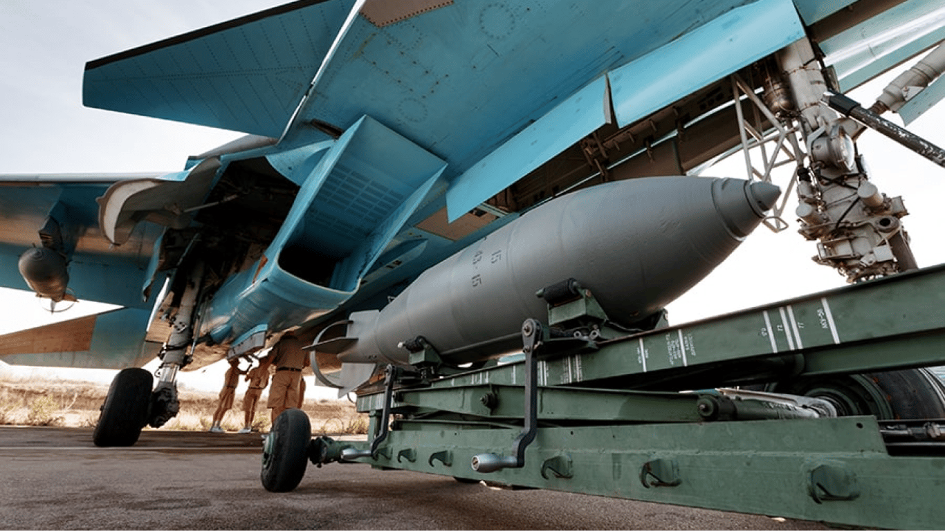 Россияне сбросили авиабомбу ФАБ-500 на Харьков – что о ней известно
