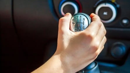 Скрегіт в коробці передач автомобіля: коли це велика проблема - 285x160