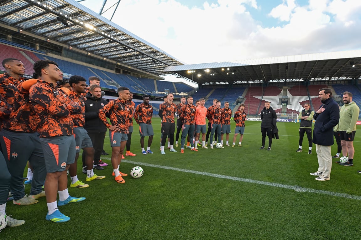 Игроки донецкого Шахтера