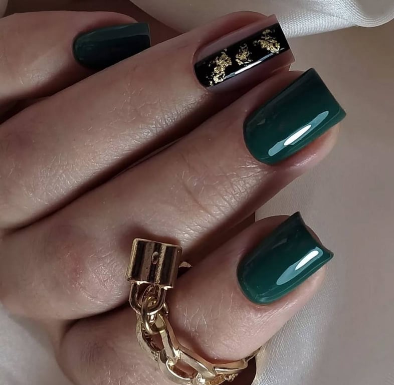 The green color symbolises monetary energy