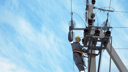 Масштабне відключення світла в Одесі — які адреси - 285x160