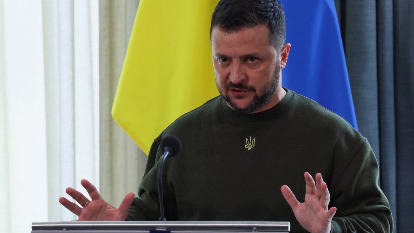 Зеленський заявив, що українські військові досі залишаються у Бахмуті