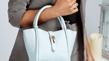 This bag color works perfectly with every look - 285x160
