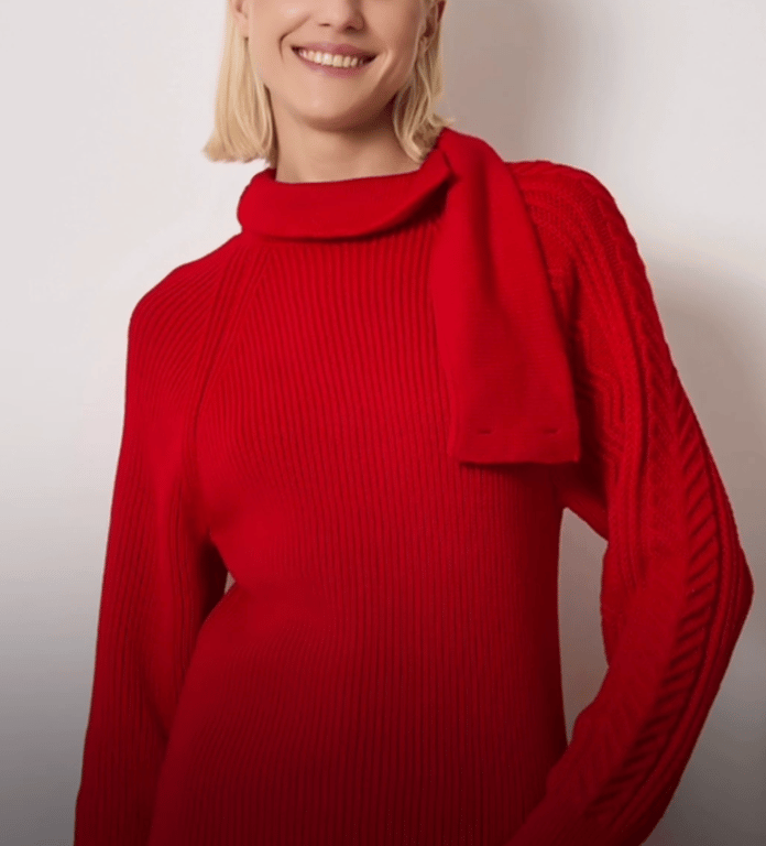 Червоний светр має бути у кожної