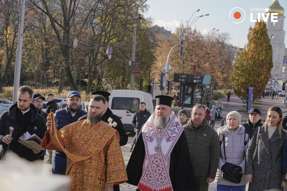 Освячення допомоги українським захисникам