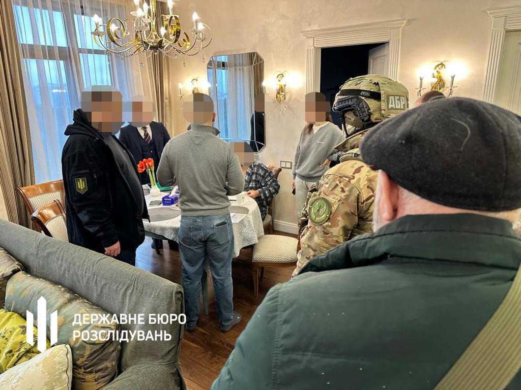 ДБР повідомляє про підозру фігуранту справи
