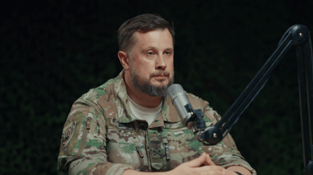 "Азов" не имеет отношения к нацизму: Билецкий о символике бригады - 290x166