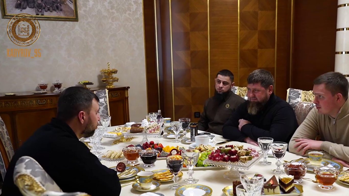 Пушилін похвалився поїздкою до Чечні та видав порцію лестощів Кадирову