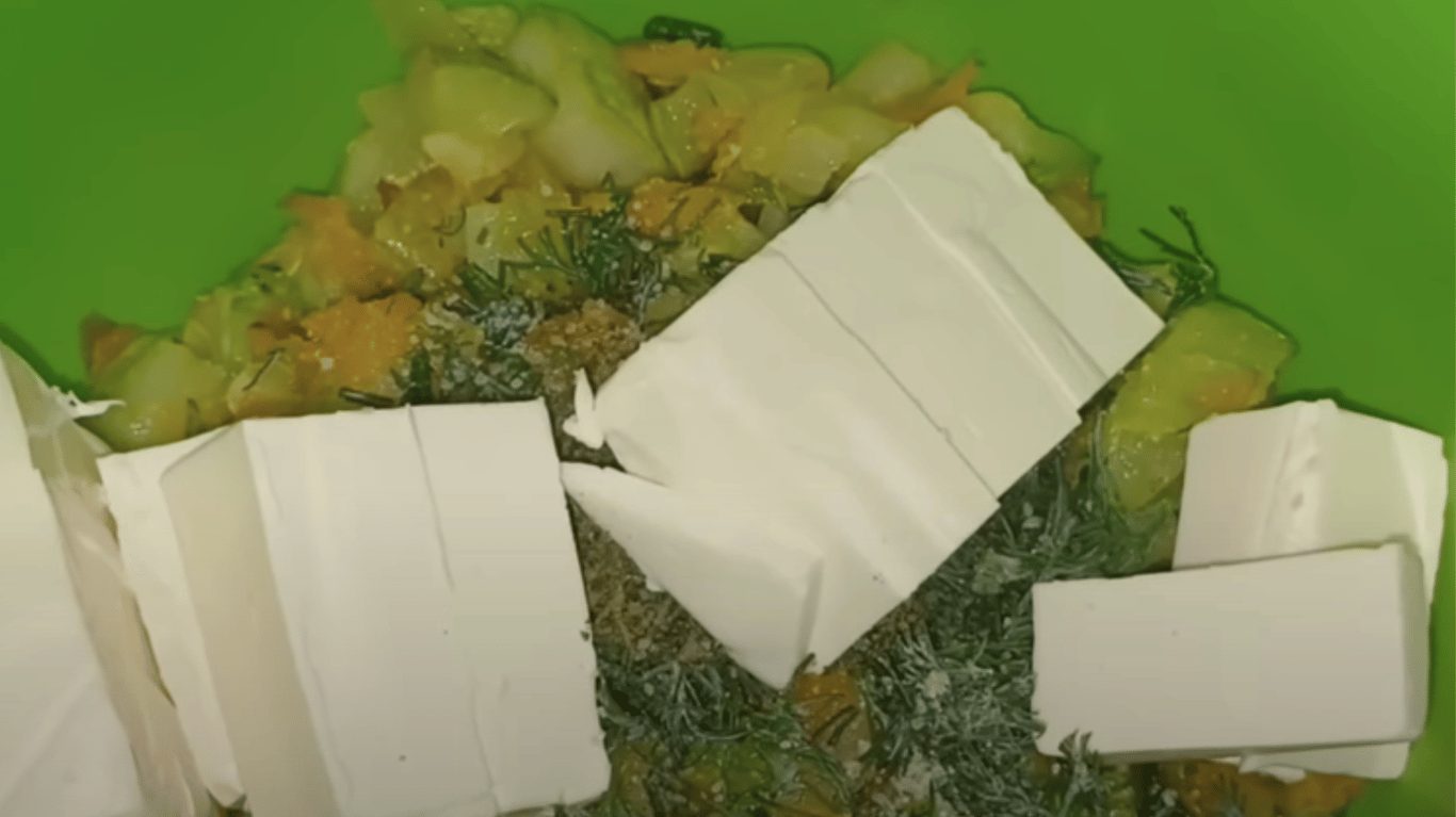 простий рецепт кабачкової намазки на сніданок з сиром