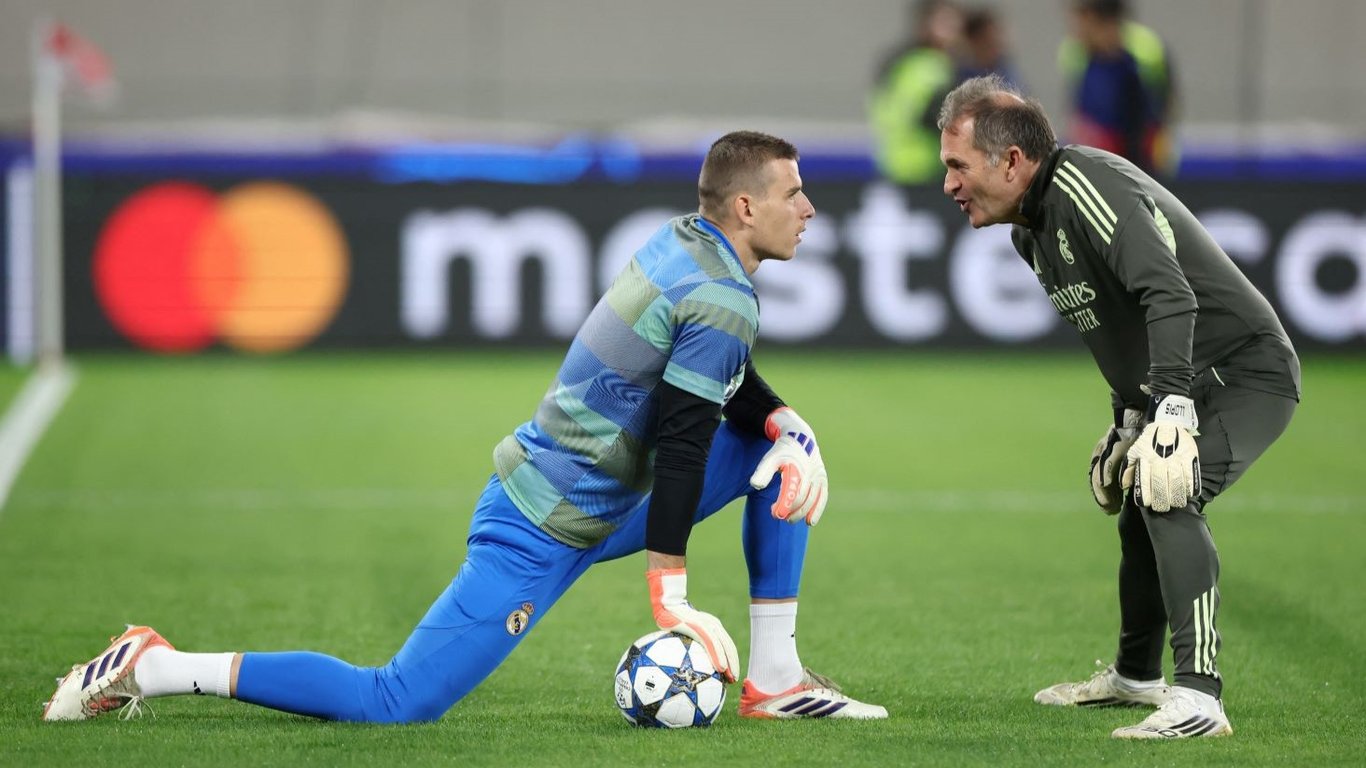 Андрей Лунин