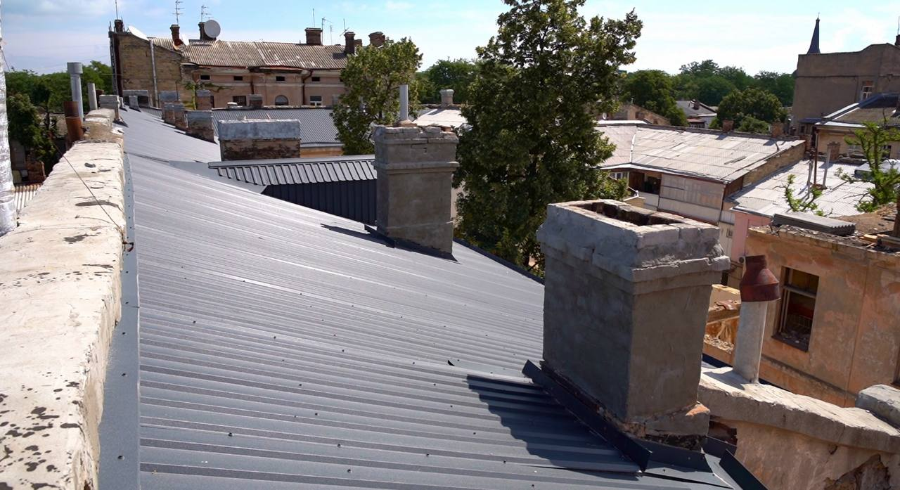 Ремонт поврежденного обстрелом дома в Одессе — на каком этапе - фото 3