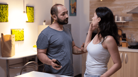 Потенциальный тиран — как распознать такого мужчину - 285x160