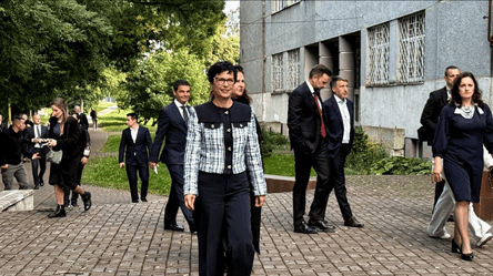 Еврокомиссар прибыла в Украину — что будет проверять - 285x160