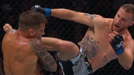 В UFC Гэтжи мощно нокаутировал Порье: видео фатального удара ногой в голову - 285x160