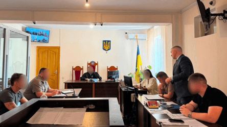 У Хмельницькому взяли під варту директора мовного центру: деталі - 290x166