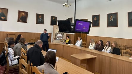 Зарплати викладачів можуть зрости на 50% — про які суми йдеться - 285x160