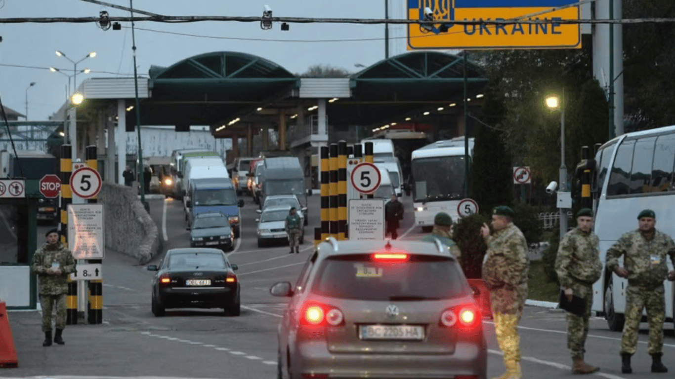 Черги на кордоні України 15 грудня — яка ситуація на прикордонних КПП