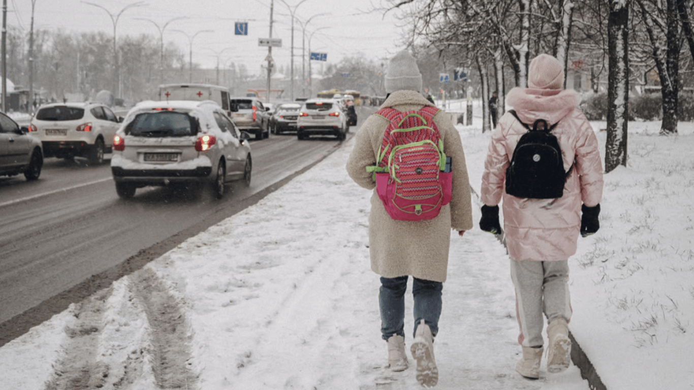 В Укргідрометцентрі попереджають про небезпеку, водіїв просять завтра бути обережними